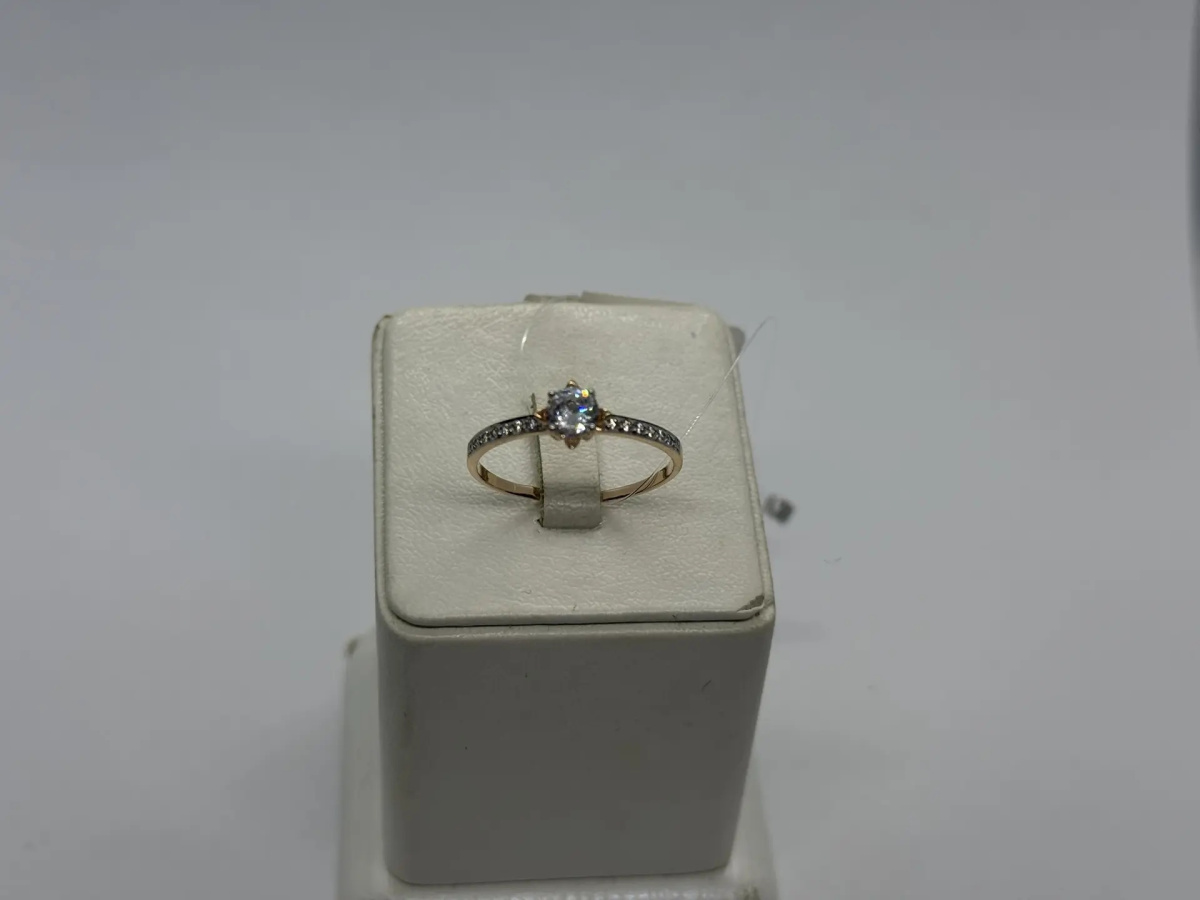 КОЛЬЦО С КАМНЯМИ (Au 585)