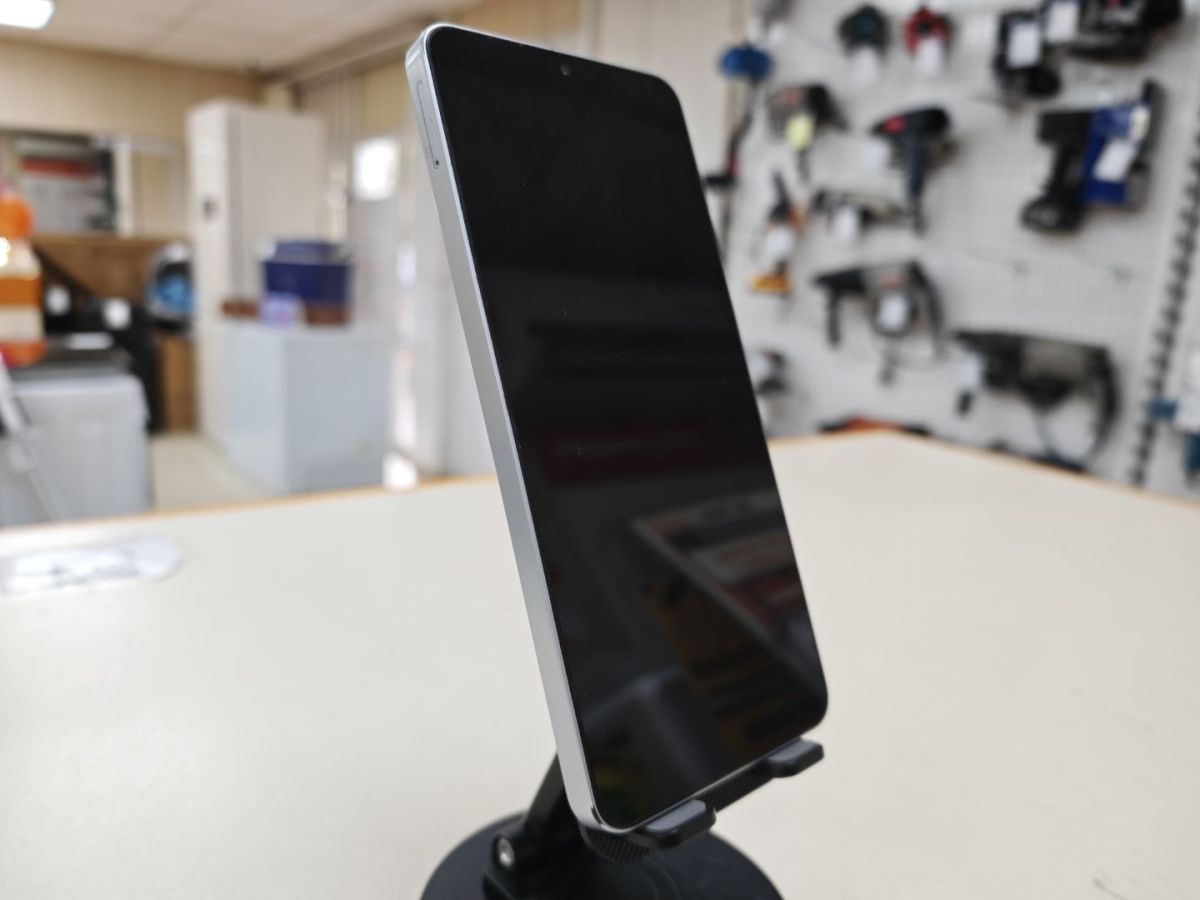 Смартфон Samsung Galaxy A06 4/64