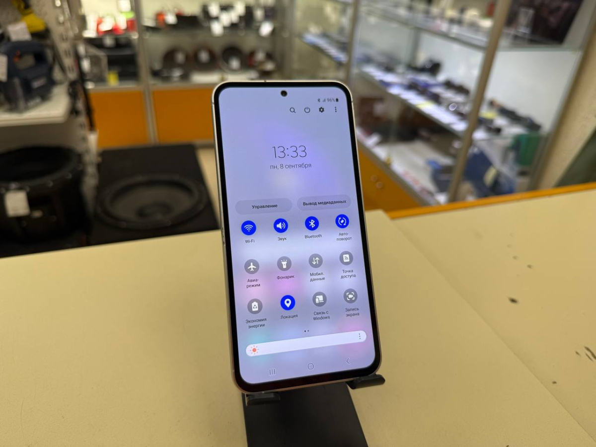 Смартфон Samsung Galaxy S23 FE 8/128