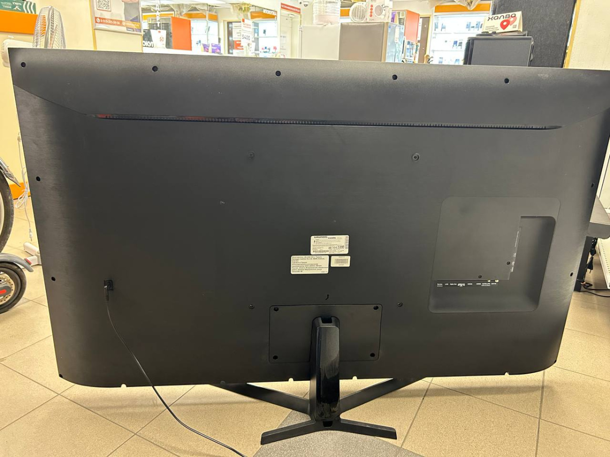 LED Телевизор Grundig 65 GGU 8960