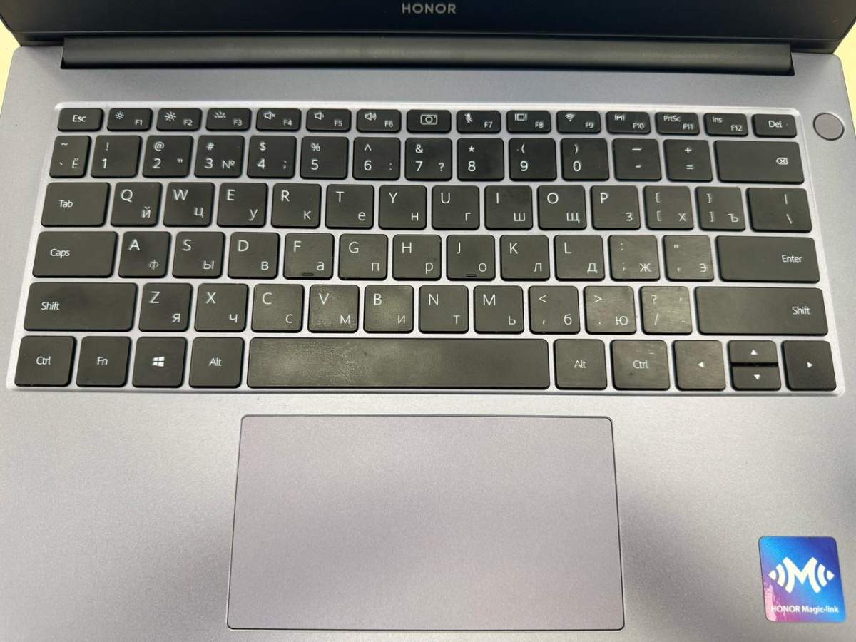 Ноутбук Honor BBRWAI9; Core i3-10110U, HD Graphics, 8 Гб, 240 Гб, Нет