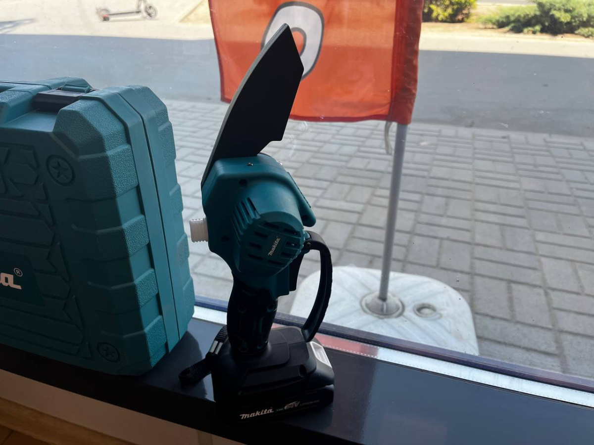 Кусторез Makita 48V