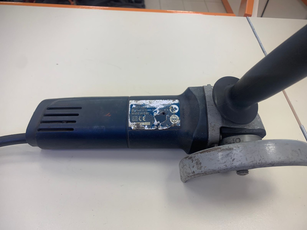 Угловая шлифмашина Bosch CWS-850CE