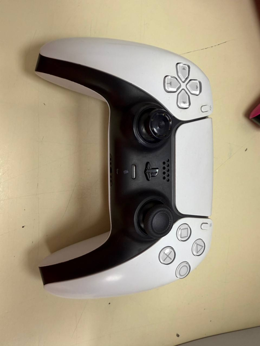 Игровая приставка PlayStation 5 825Gb (С дисководом)