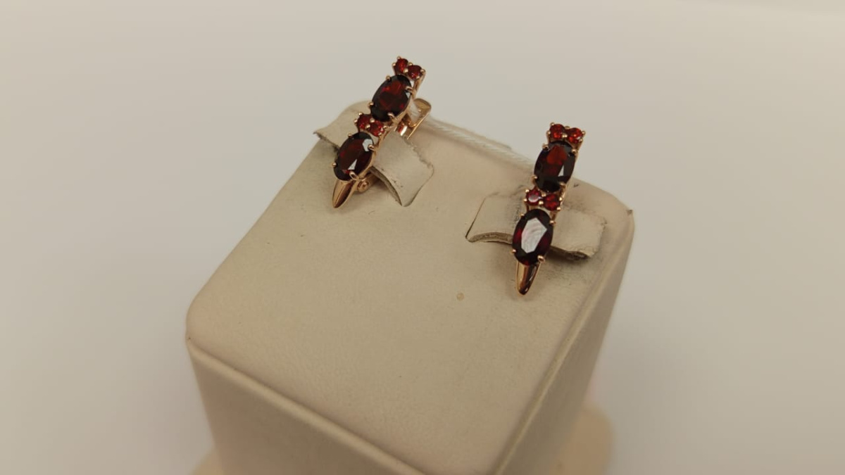 СКМИ585 СЕРЬГИ С КАМНЯМИ (Au 585)