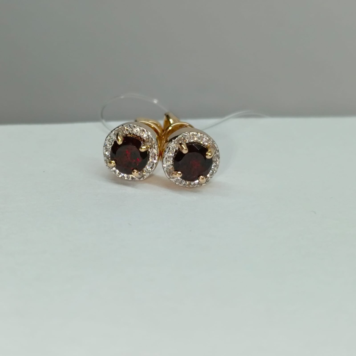 СЕРЬГИ ПУСЕТЫ гранат (Au 585)