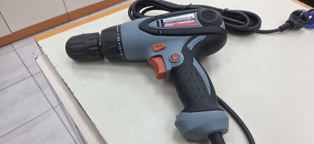 Шуруповерт Электроприбор ДШ-700ДМ