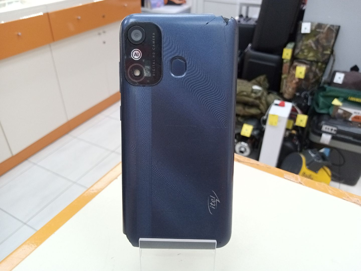 Смартфон Itel A27