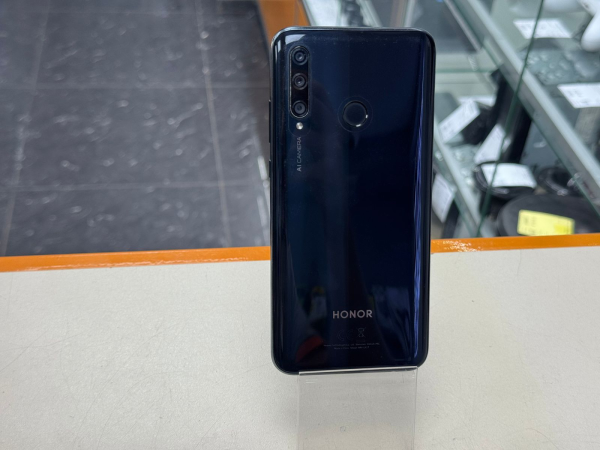 Смартфон Honor 20E 4/64
