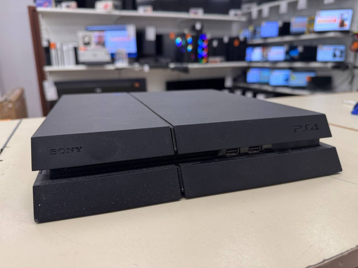 Игровая приставка PlayStation 4 FAT 1Tb