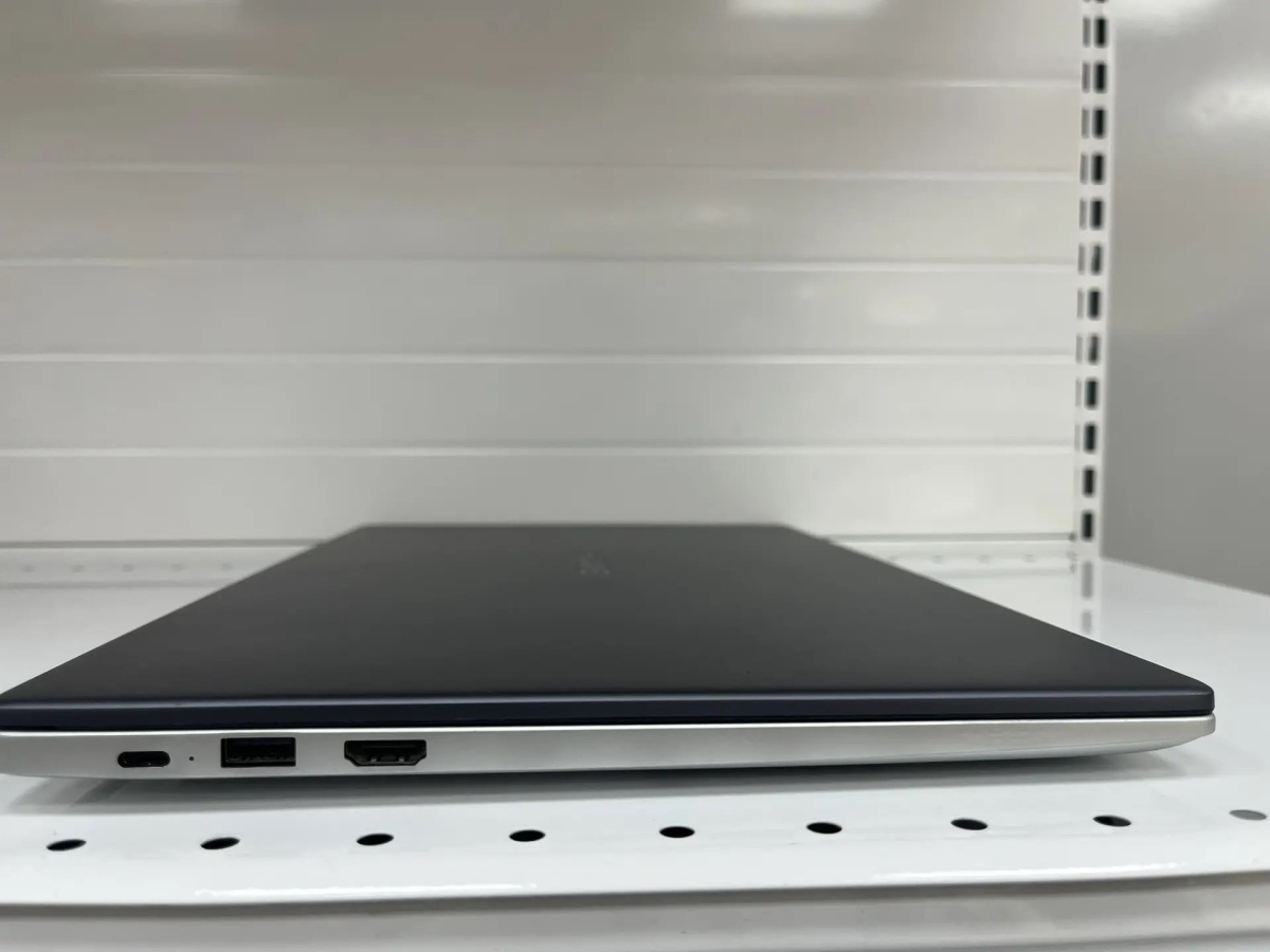 Ноутбук DELL; A9-9400, Radeon R5 series, 6 Гб, Нет, 250 Гб