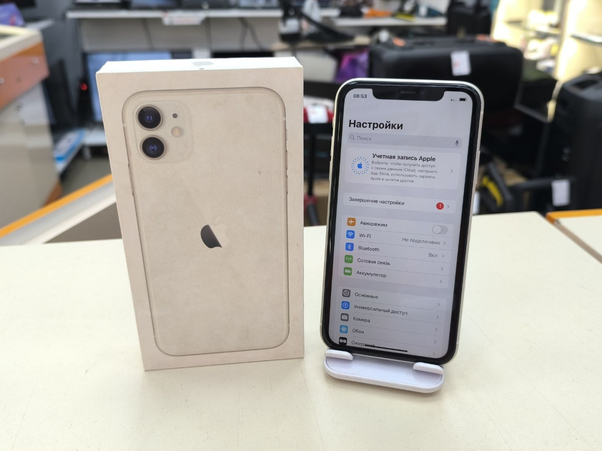 Смартфон Apple iPhone 11 64Gb