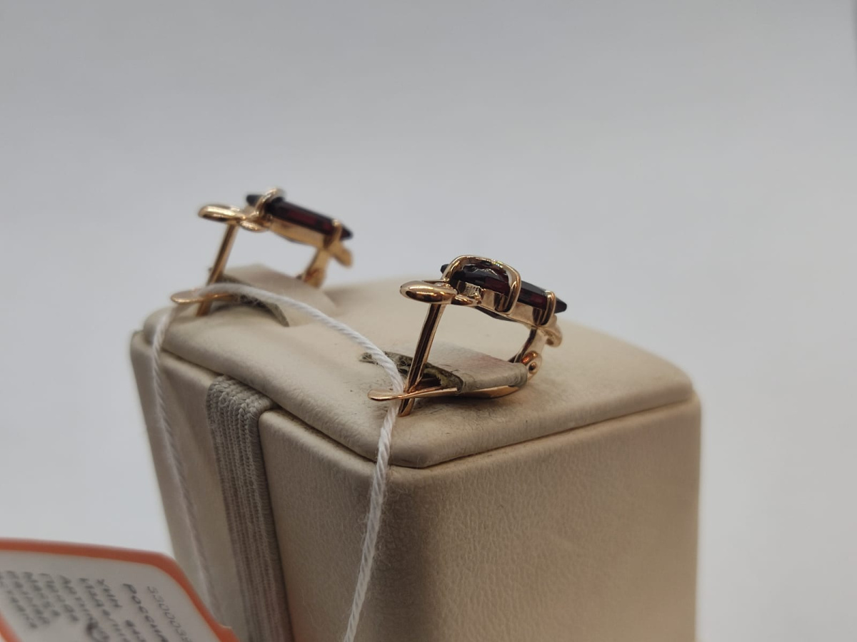 СКМ585 СЕРЬГИ С КАМНЕМ (Au 585)