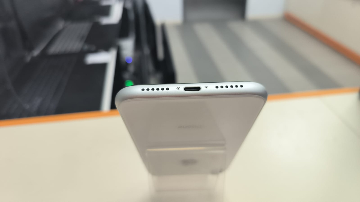 Смартфон Apple iPhone Xr 128Gb