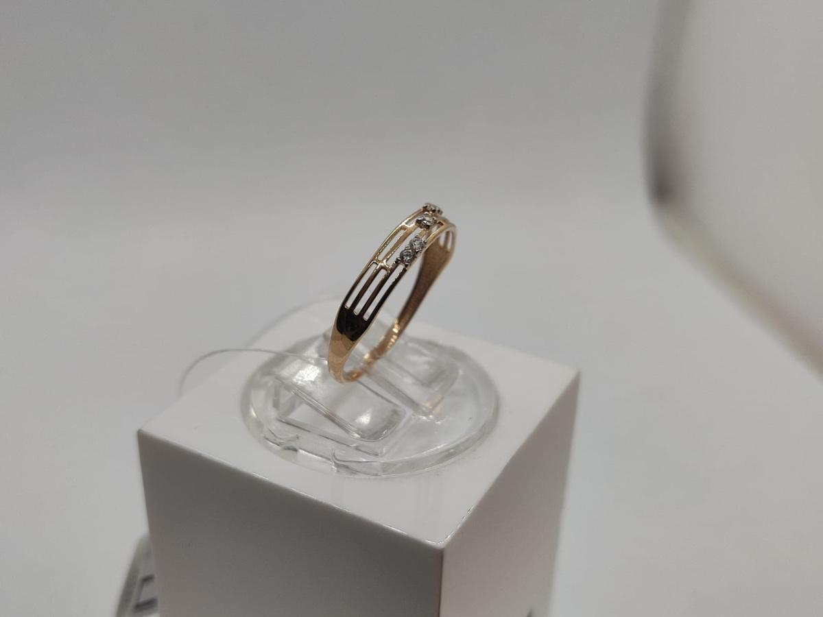 КОЛЬЦО С КАМНЯМИ (Au 585)