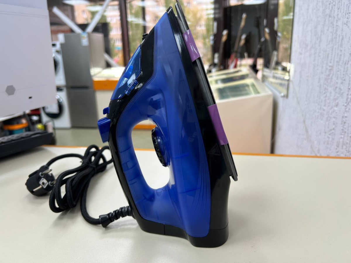 Утюг Centek CT-2360