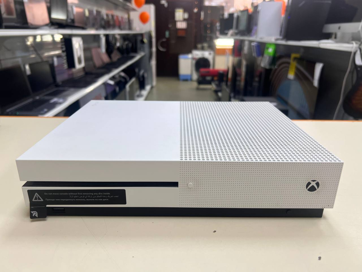 Игровая приставка Xbox One S 1TB