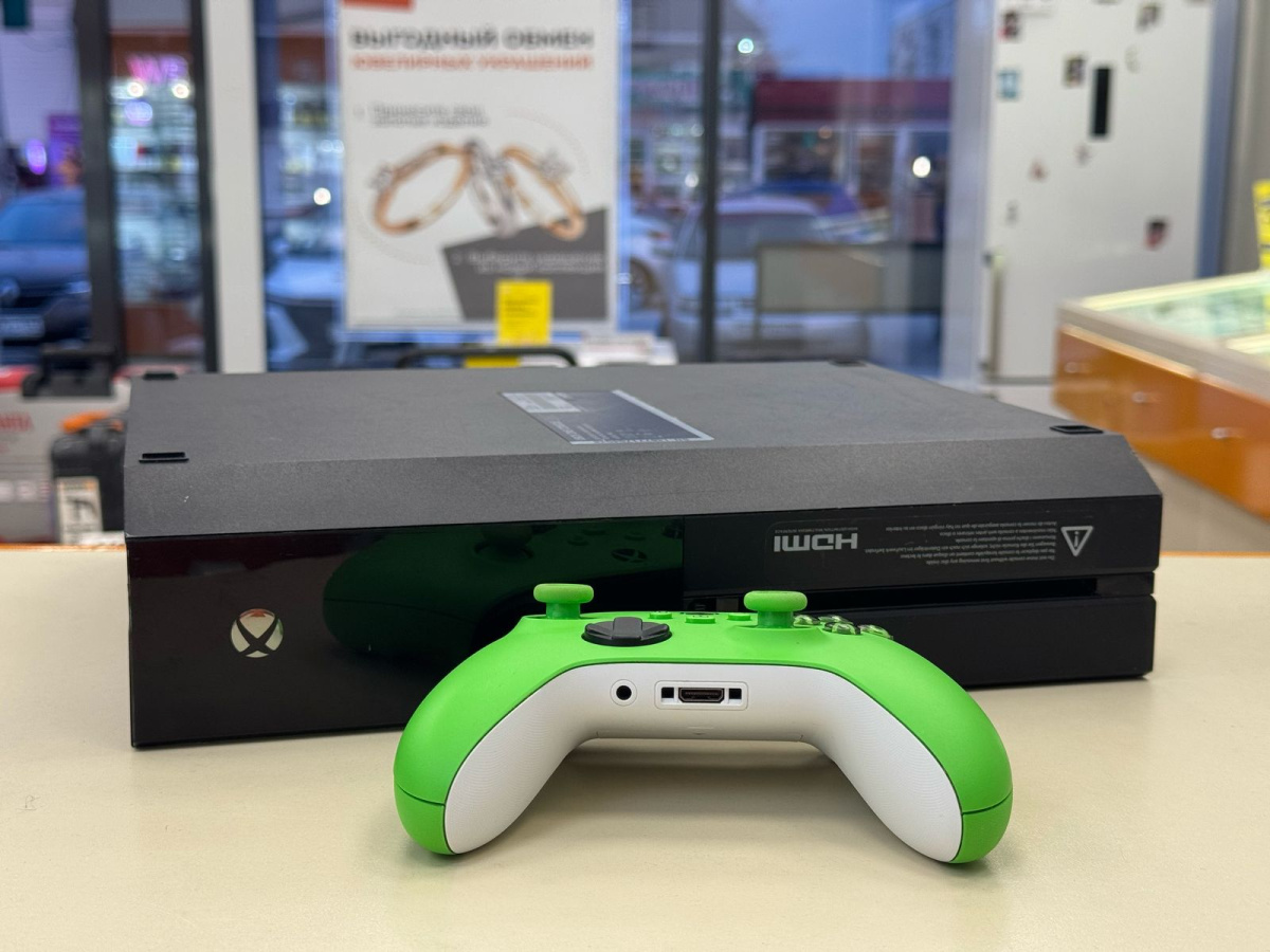 Игровая приставка Xbox One 500Gb