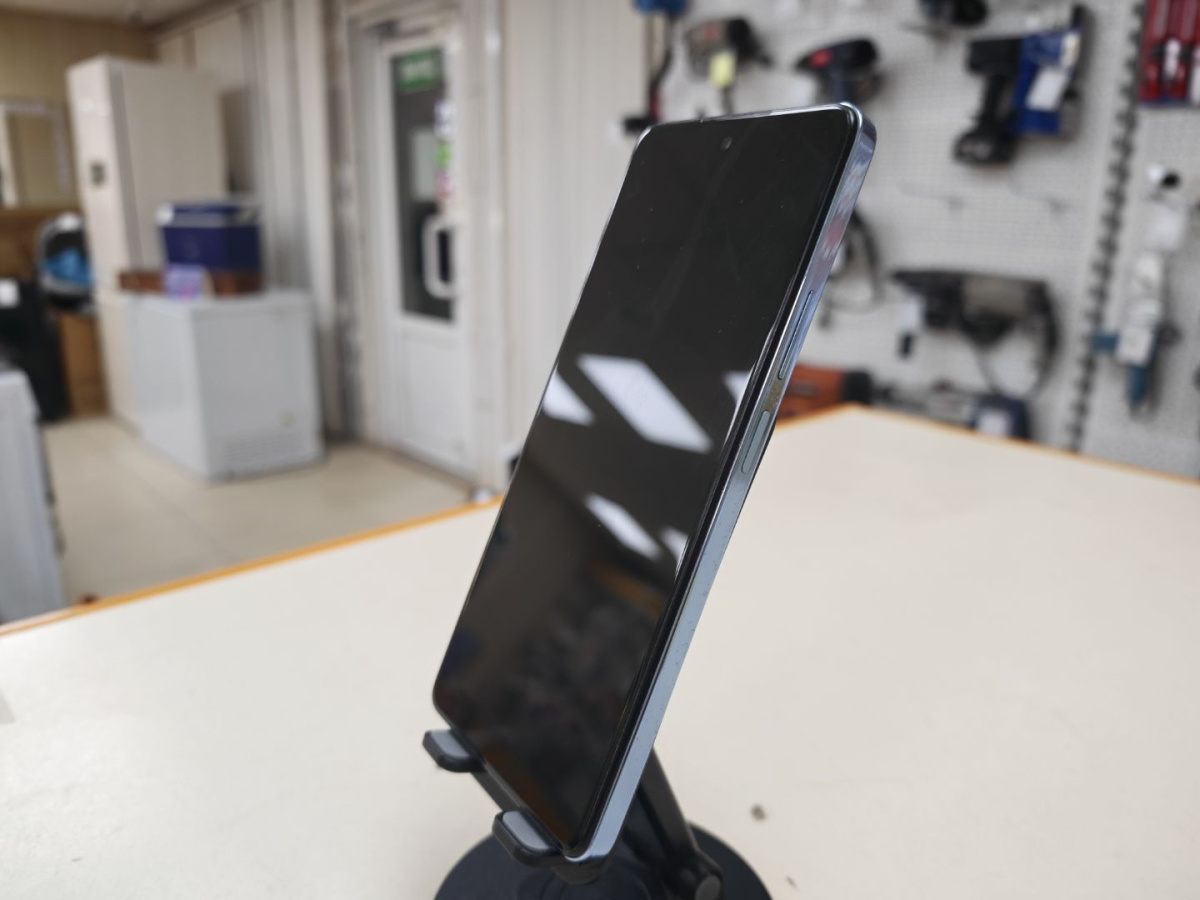 Смартфон Infinix HOT 40 8/256