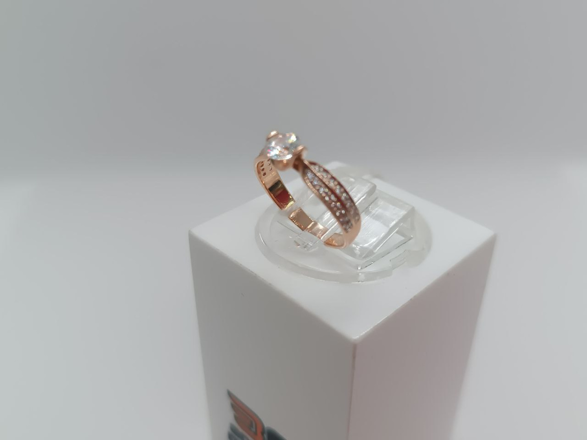 КОЛЬЦО С КАМНЯМИ (Au 585)