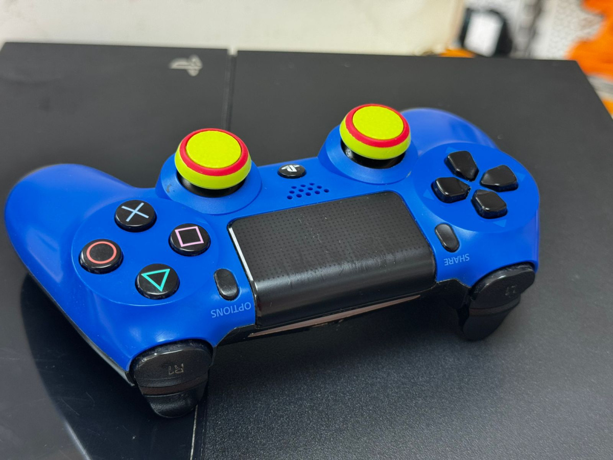 Игровая приставка PlayStation 4 FAT 1Tb