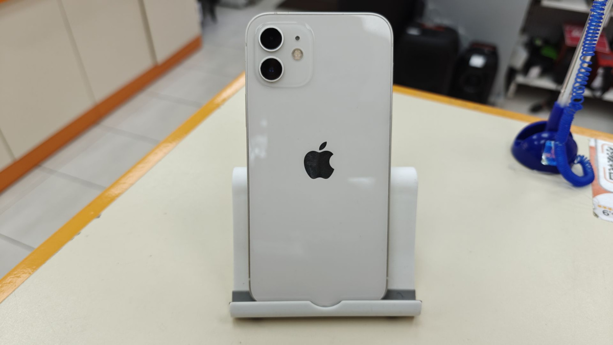 Смартфон Apple iPhone 12 128Gb