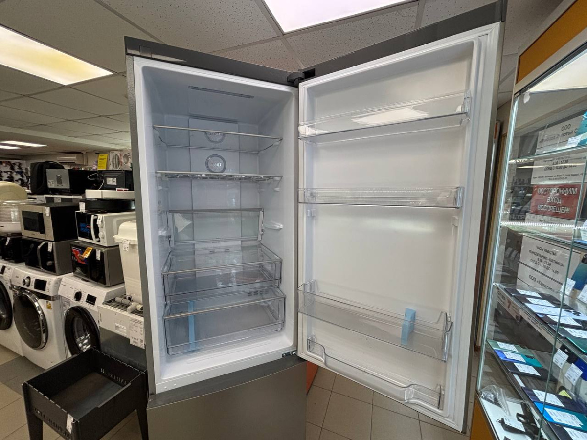 Холодильник Haier C2F637CFMV