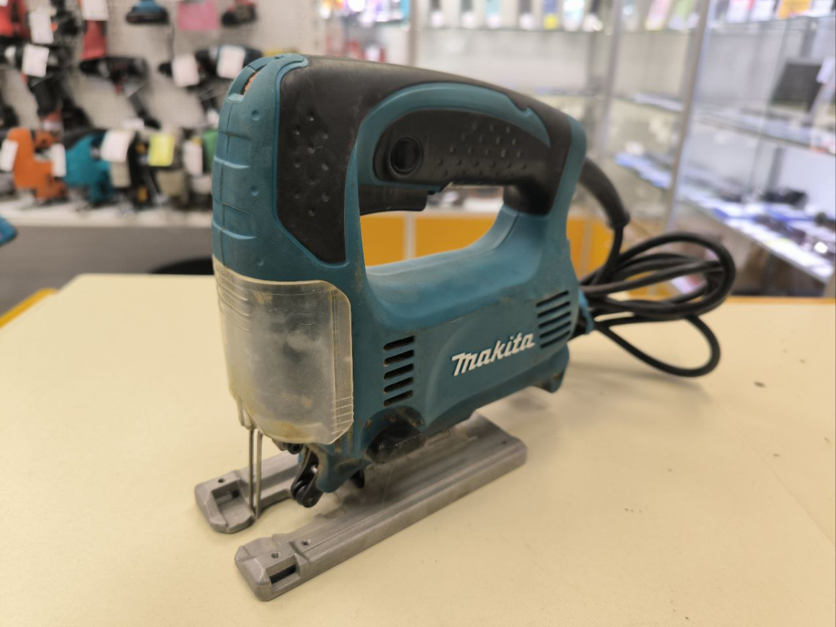 Лобзик Makita 4329