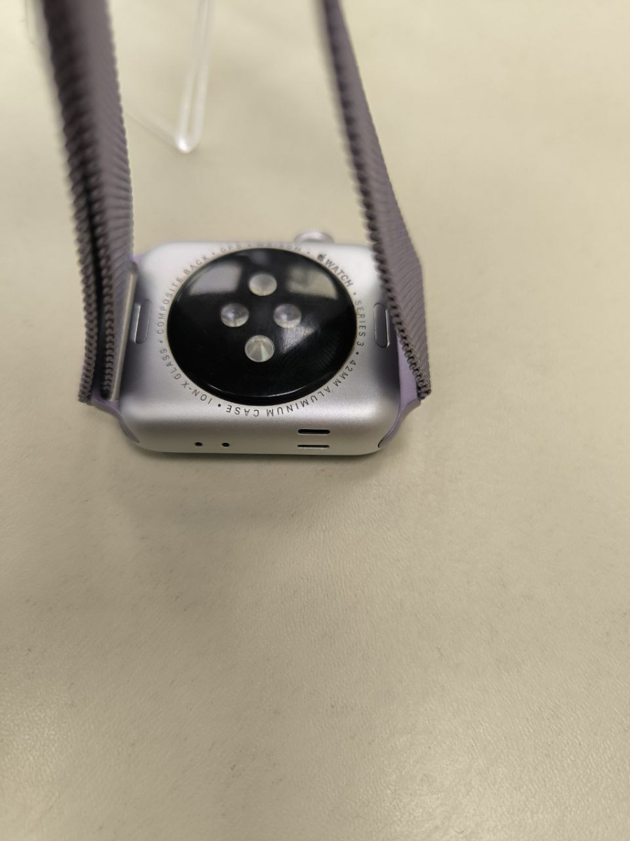 Смарт-часы Apple Watch Series 3 42 мм