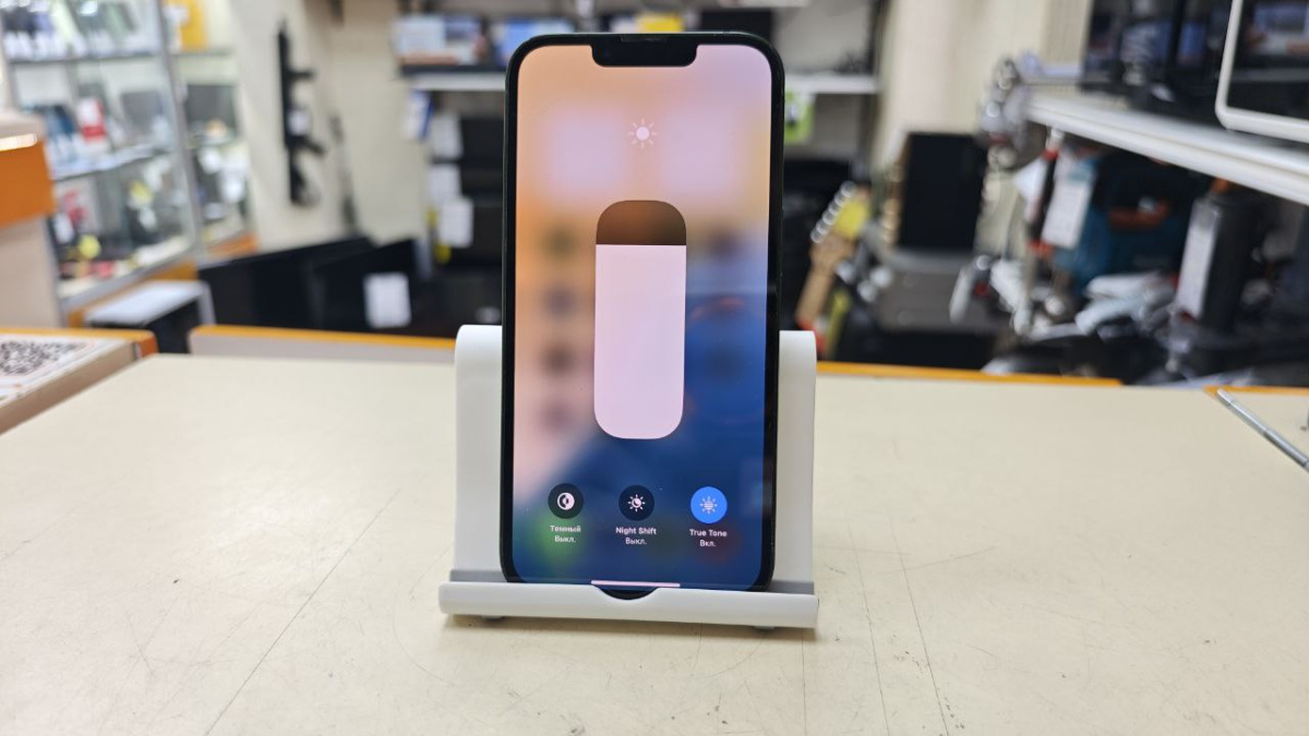 Смартфон Apple iPhone 13 128Gb