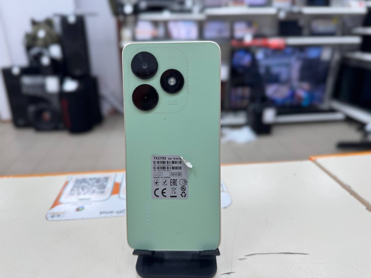 Смартфон Tecno Spark Go 2024 4/128