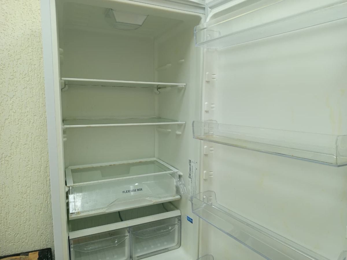 Холодильник Indesit DS 4200E