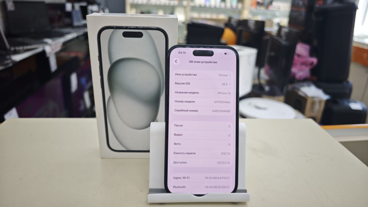 Смартфон Apple Iphone 15 128Gb