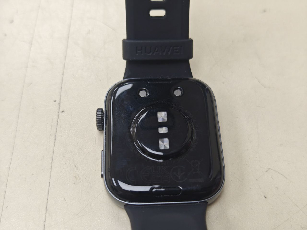 Смарт-часы Huawei WATCH FIT 3