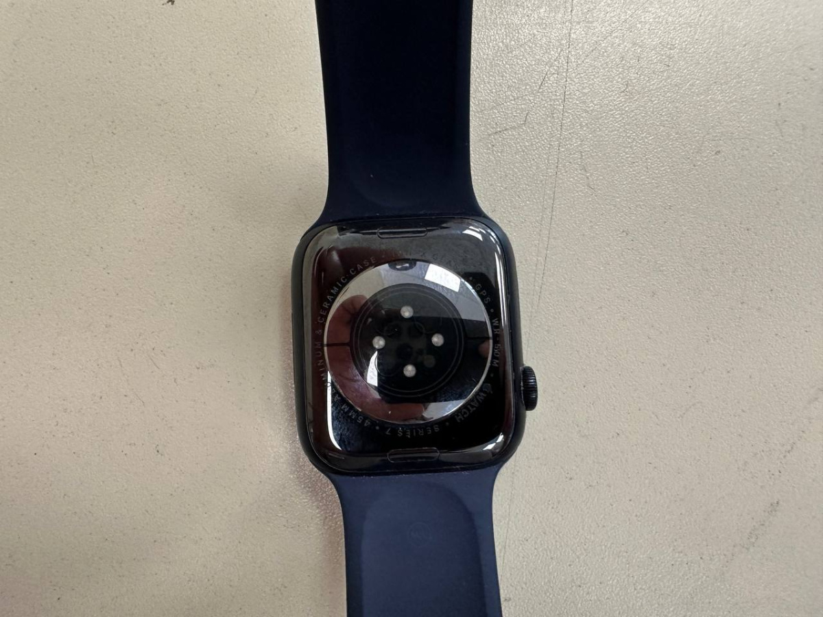 Смарт-часы Apple Watch Series 7 44mm