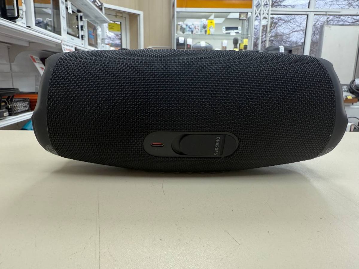 Портативная акустика JBL Charge 5