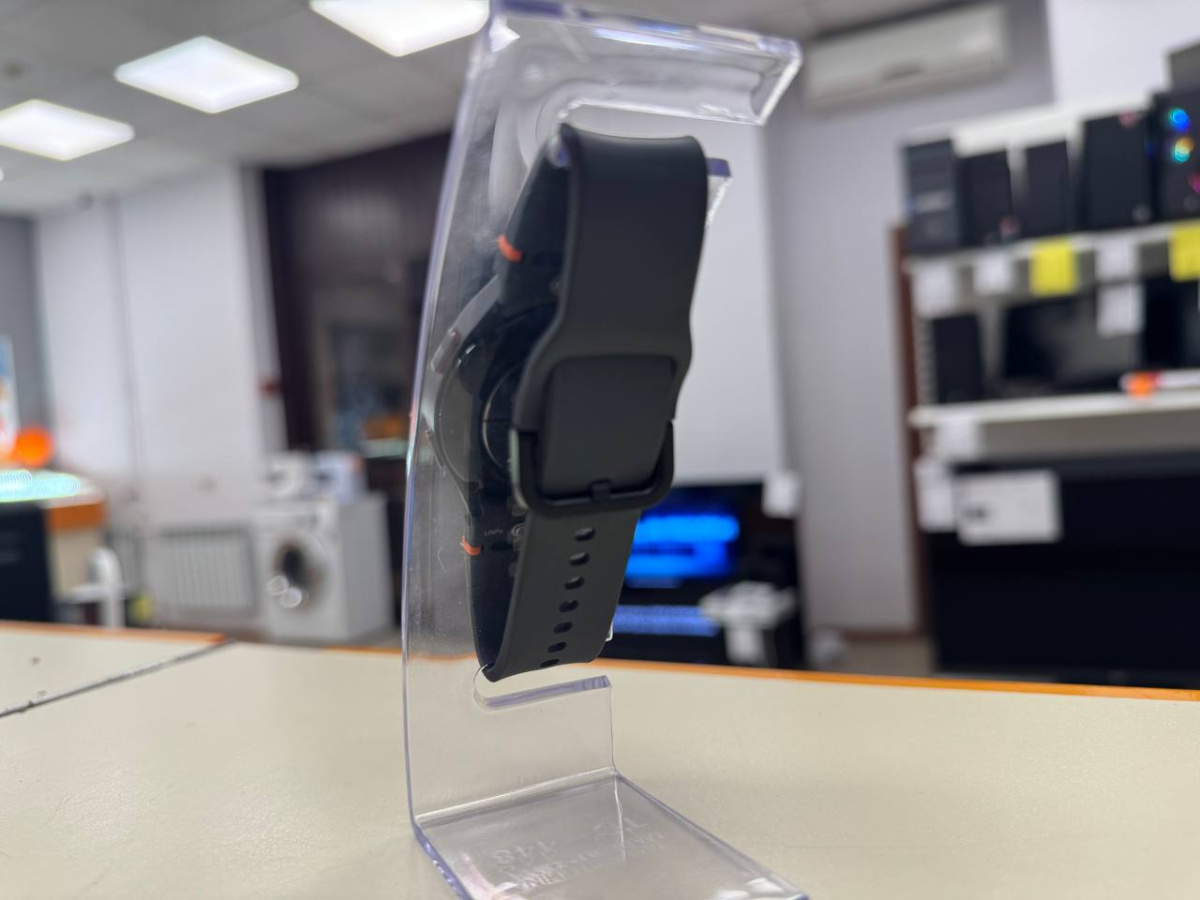 Смарт-часы Samsung Galaxy Watch FE 40мм R861