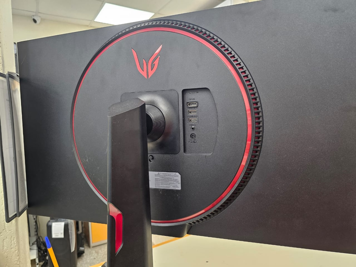 Монитор LG 29BN650-B