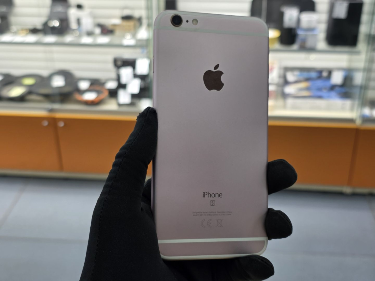Смартфон Apple iPhone 6S Plus 32Gb