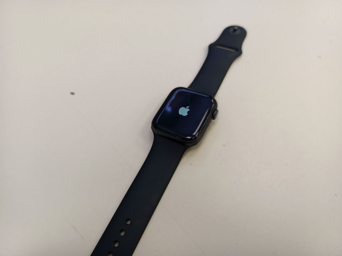 Смарт-часы Apple Watch Series 6 44 мм