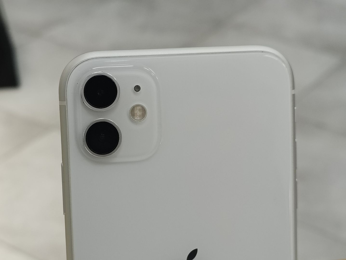Смартфон Apple iPhone 11 128Gb