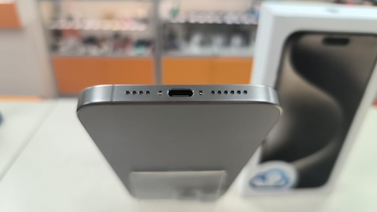 Смартфон Apple iPhone 15 Pro Max 256Gb