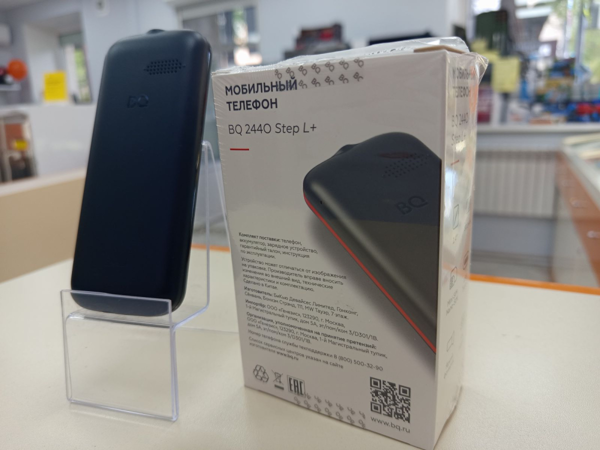 Мобильный телефон BQ 2440