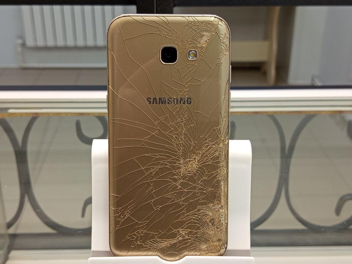 Смартфон Samsung Galaxy A5 2017 3/32