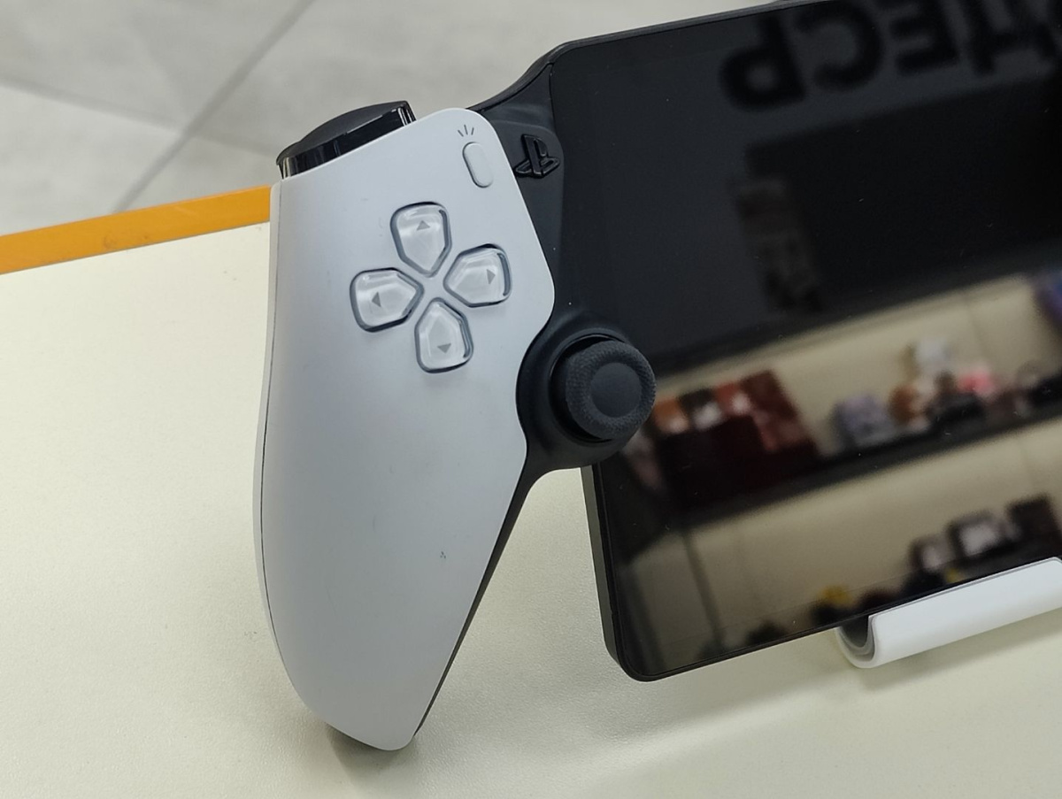 Игровая приставка PlayStation Portal