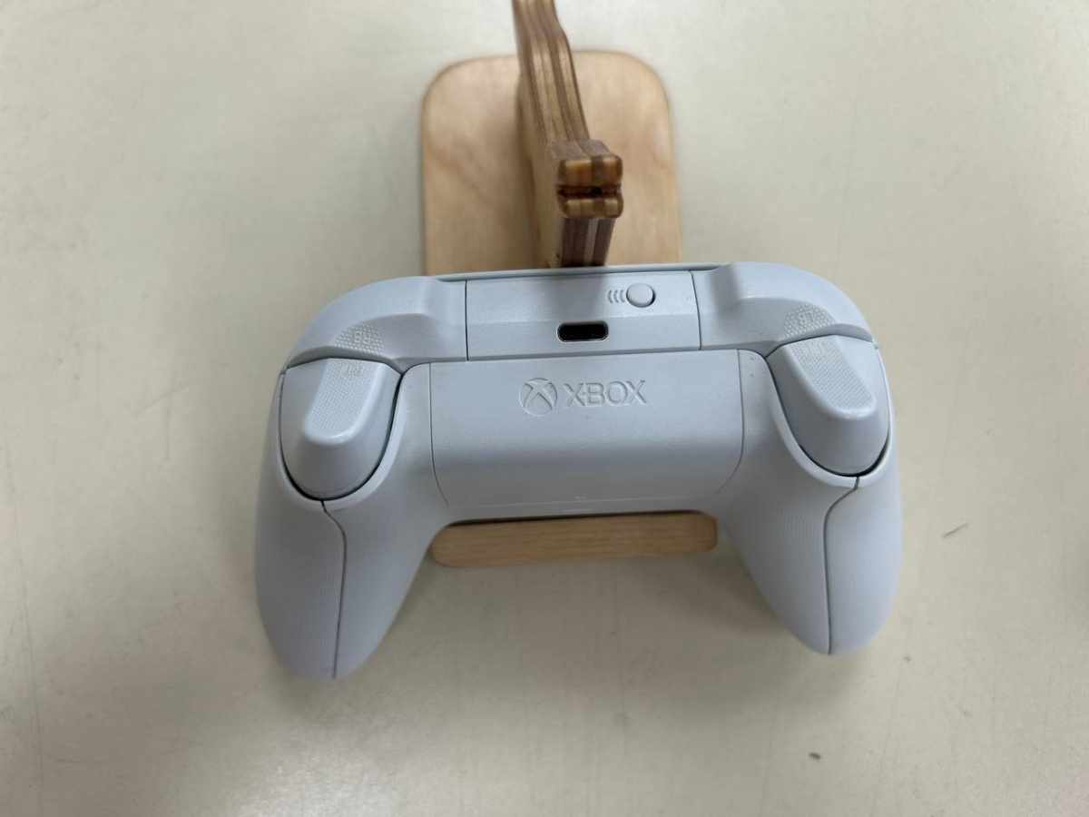Игровая приставка Xbox Series S 512Gb SSD Игровая приставка Xbox Series S 512Gb SSD