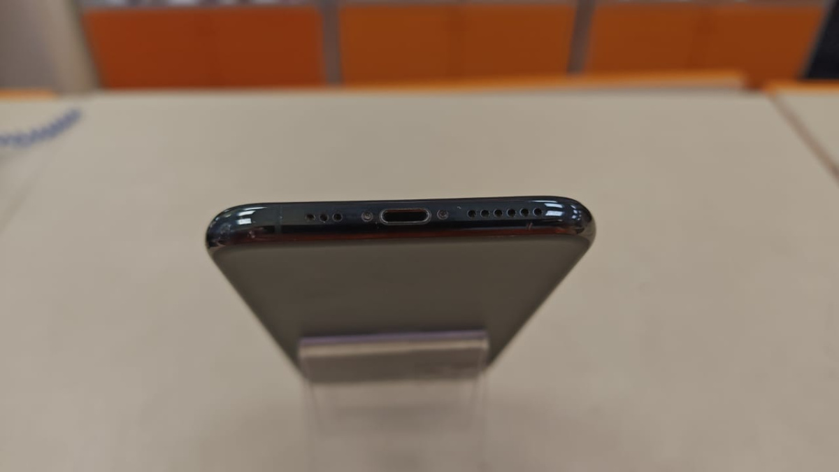 Смартфон Apple iPhone 11 Pro 256Gb