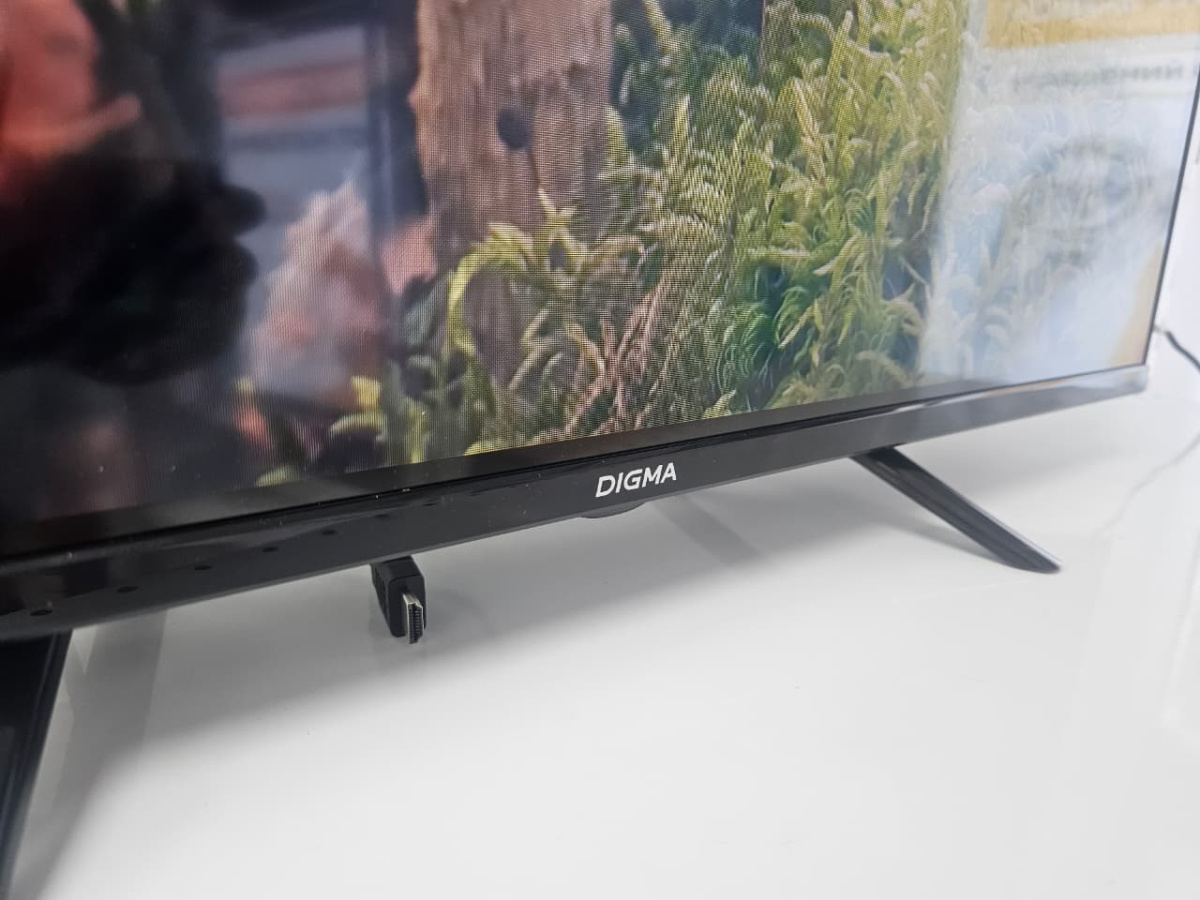 LED Телевизор Digma LED32SBB34