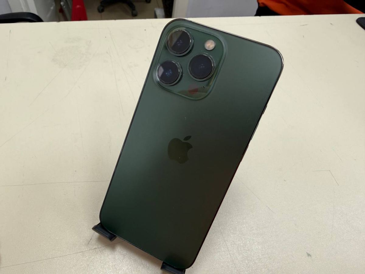 Смартфон Apple iPhone 13 Pro 128Gb