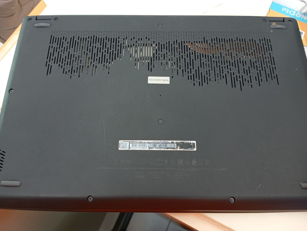 Ноутбук MSI; Core i5-1235U, Intel iris XE Graphics, 8 Гб, 250 Гб, Нет